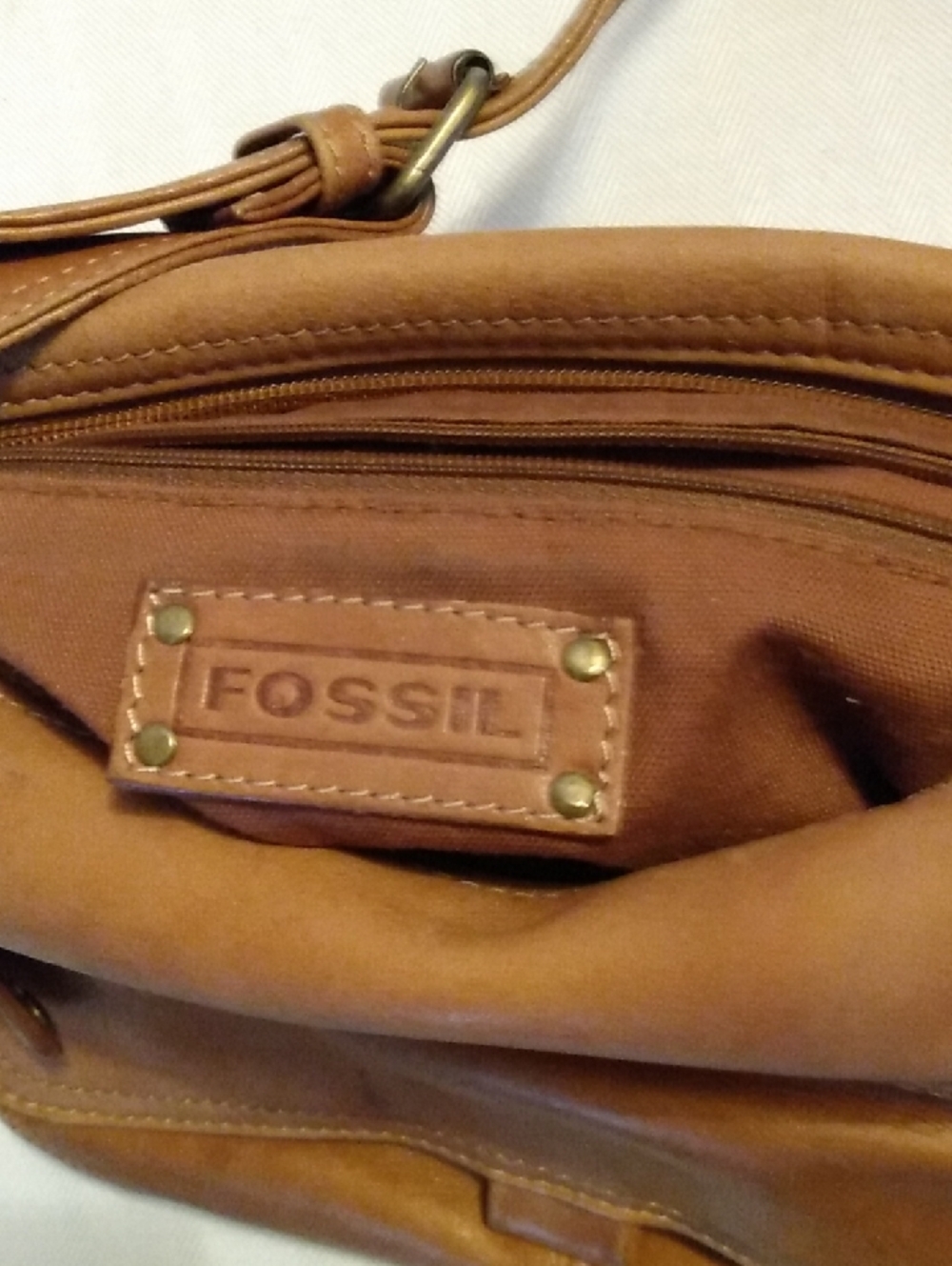 Fossil Bag - Picture 6 of 8